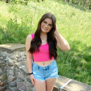 Meet your Posher, Anna